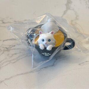 Japanese Brand White cat miniature figure keychain, NIB